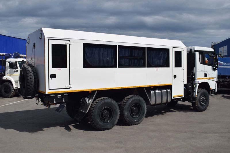 Вахтовый автобус Shacman X3000 