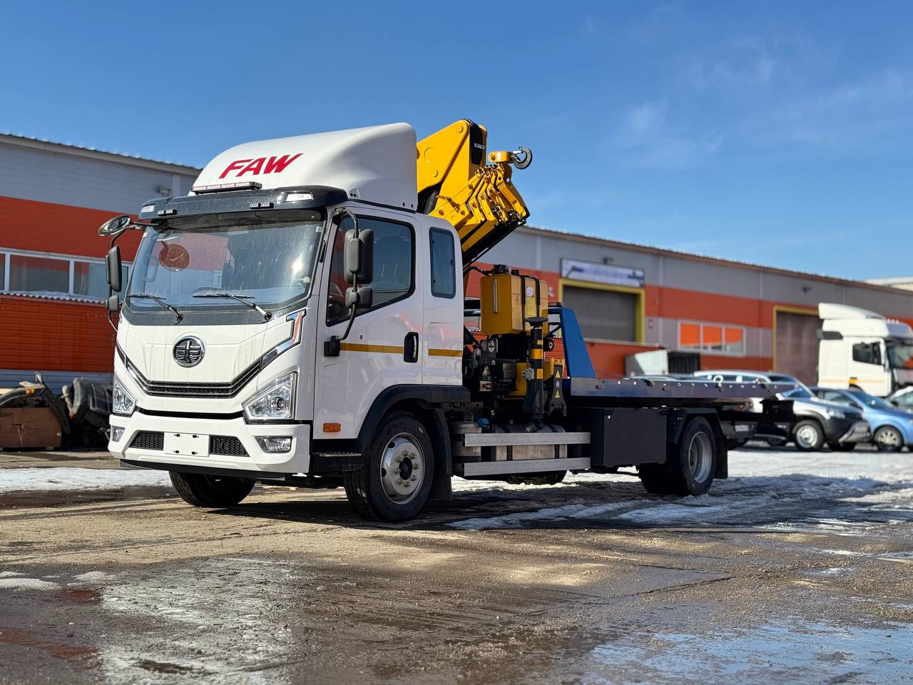 Эвакуатор на шасси FAW Tiger 6G 12 с КМУ XCMG SQZ132